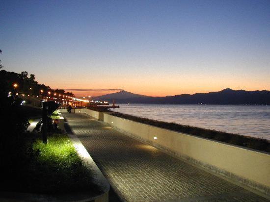 Vista Mare Rooms Реджо ди Калабрия Екстериор снимка