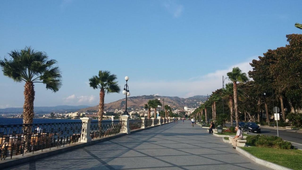 Vista Mare Rooms Реджо ди Калабрия Екстериор снимка